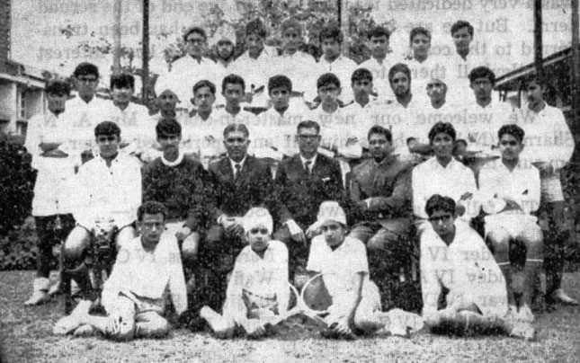 ESS School Tennis Teams